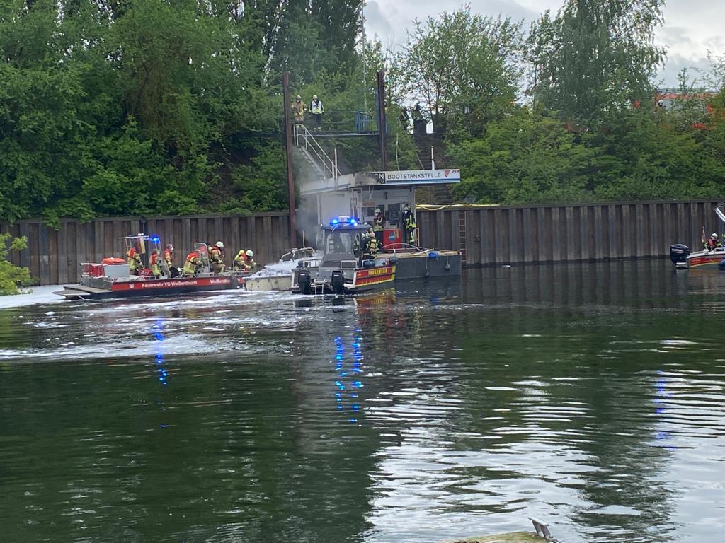 Der Brand konnte durch die Feuerwehr gelöscht werden.
