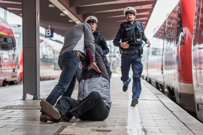 Symbolbild; Gewalt am Bahnsteig; Quelle: Bundespolizei