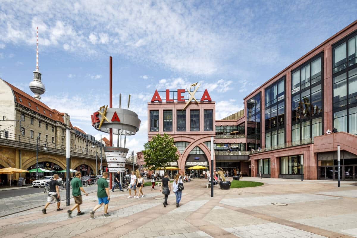 ALEXA: Erstes Impfzentrum in Berliner Einkaufscenter
