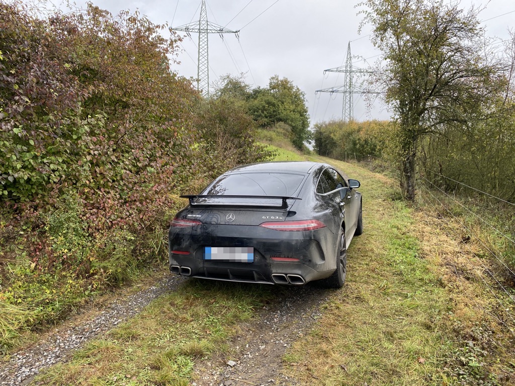 Fluchtfahrzeug2