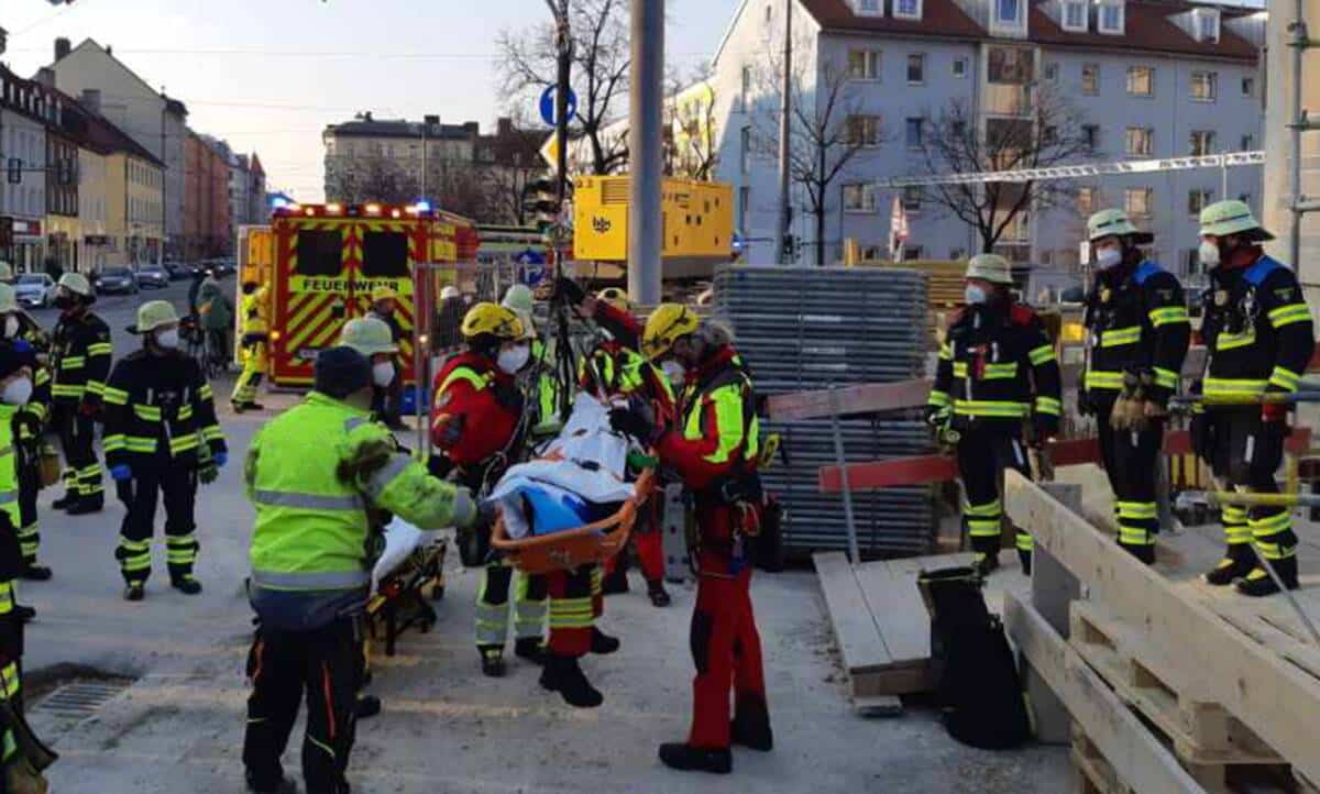 München: Absturz auf Baustelle