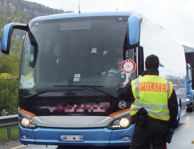 Grenzkontrolle_Bus