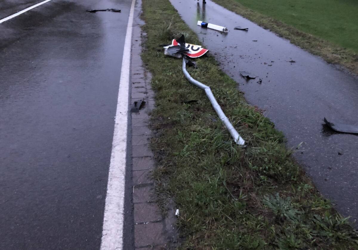 Beschädigte Verkehrszeichen