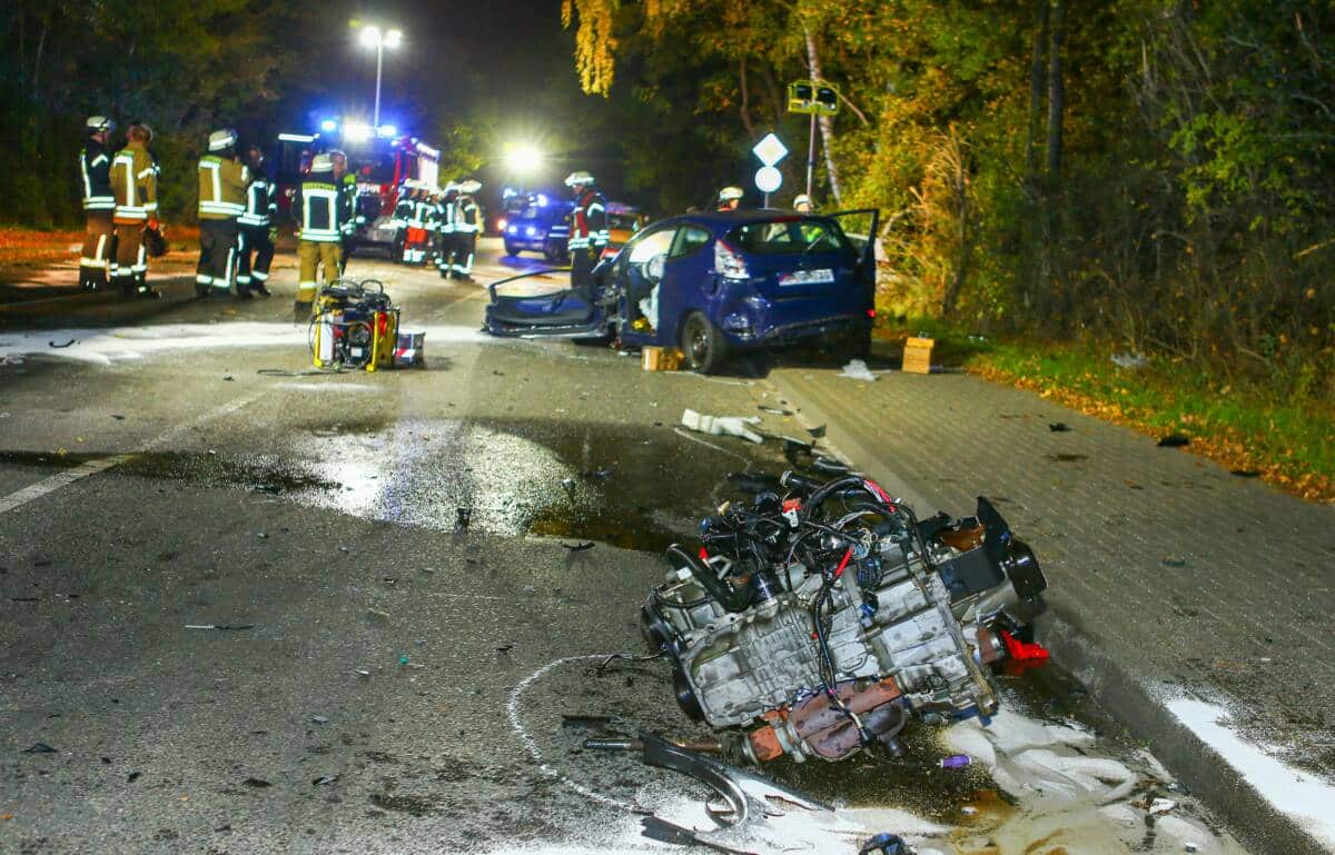 Unfall, VU , Max Plank Straรe Baesweiler Gewerbegebiet drei verletzte zum Teil schwer.