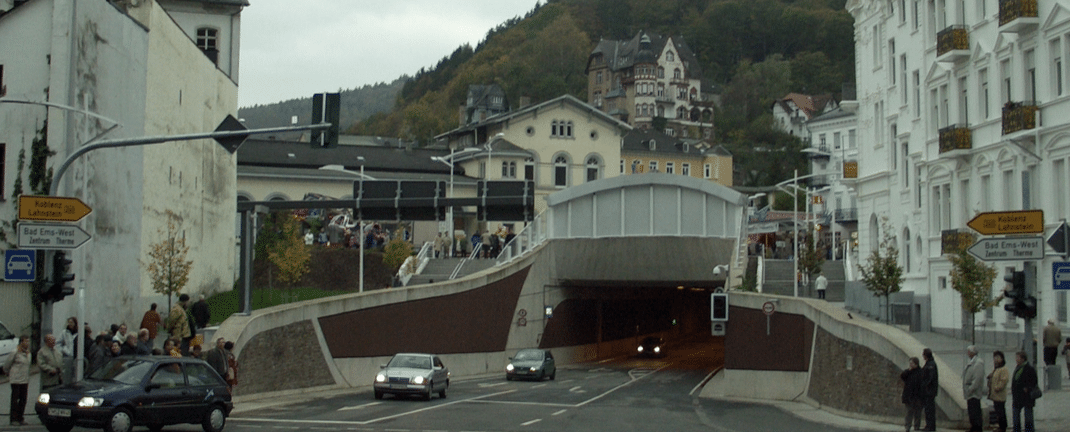 Tunnel