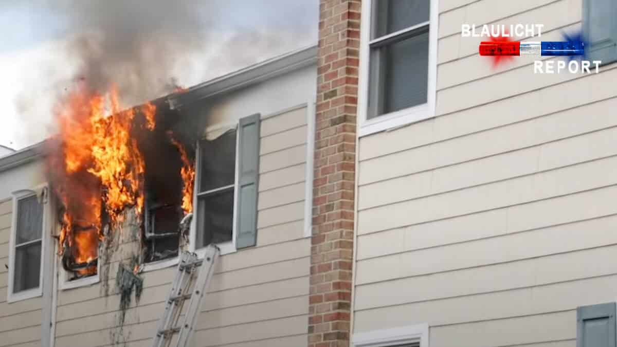 FEUERWEHR - EINSATZ - FEUER - BRAND