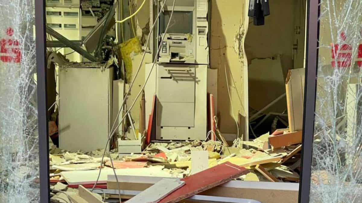 Bank - Sprengung - EC Automat - Geldautomat