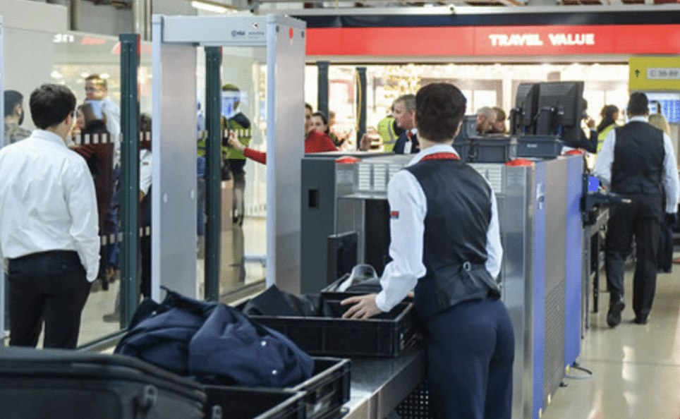 Flughafen security