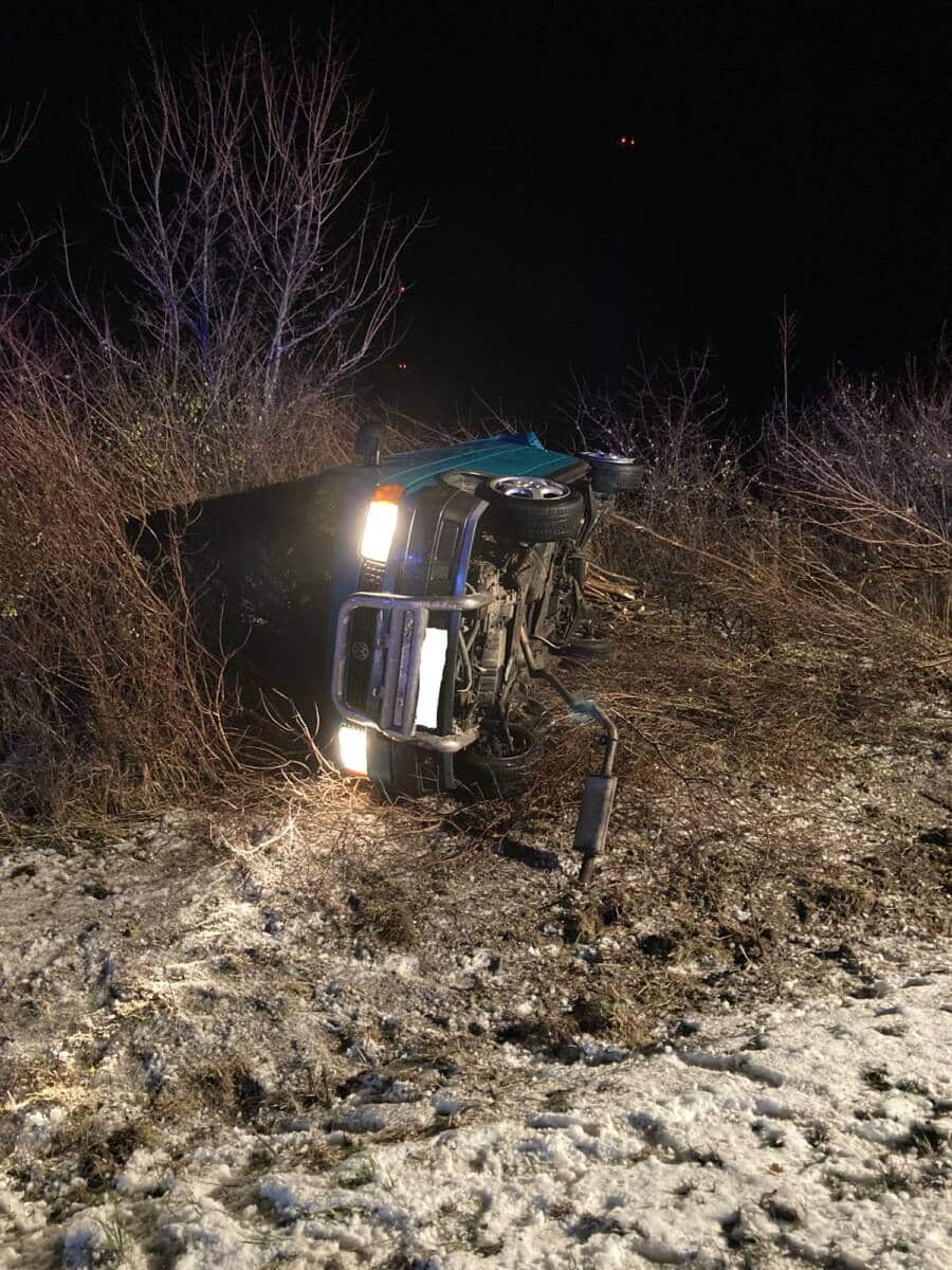 verunfallter VW Transporter