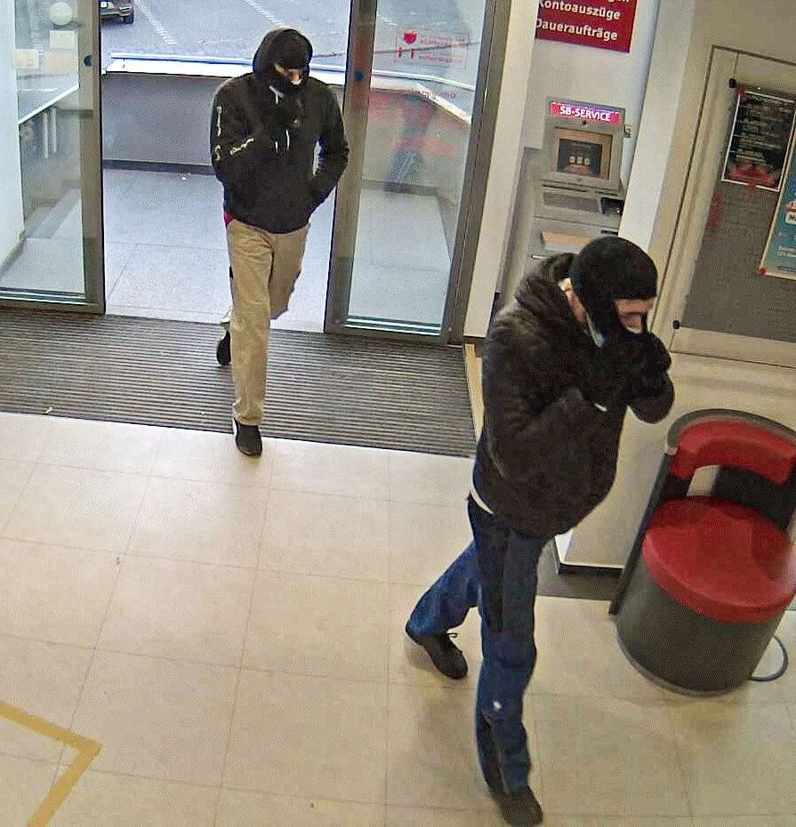 Täter am Eingang