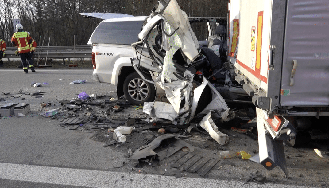 Unfall A48 heute 16.3.