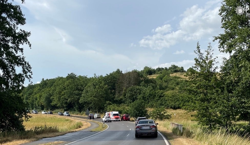 Riskantes Überholmanöver, schwer verletzter Motorradfahrer in Katzweiler