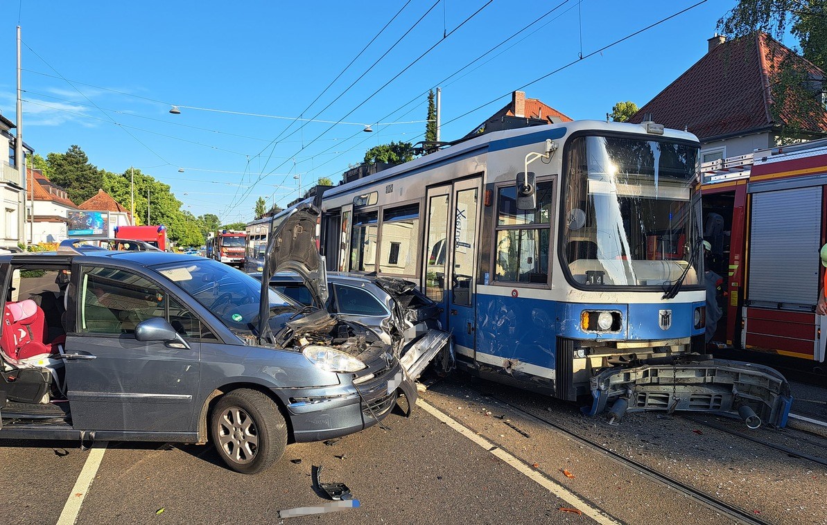 Schwerer Tram - Unfall In München