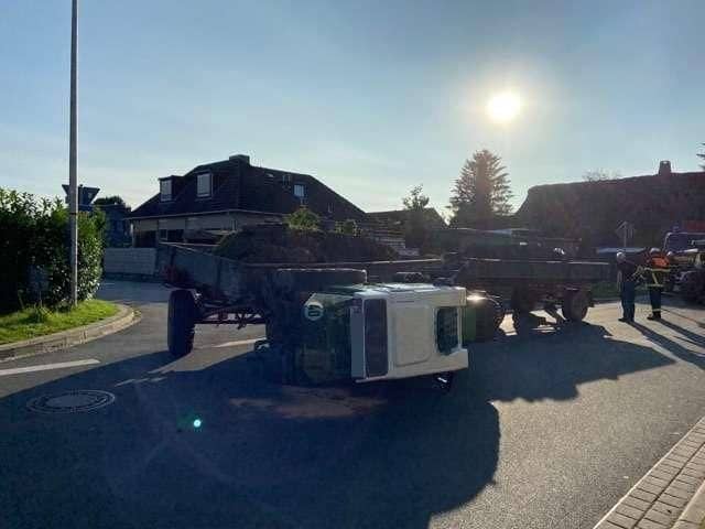 umgestürzter Traktor Stade