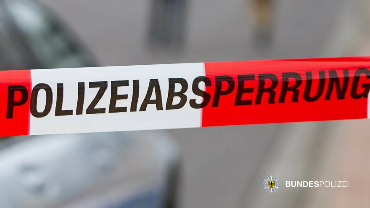 Polizeiabsperrung S-Bahnhof Unterföhring Verdacht auf Gasaustritt