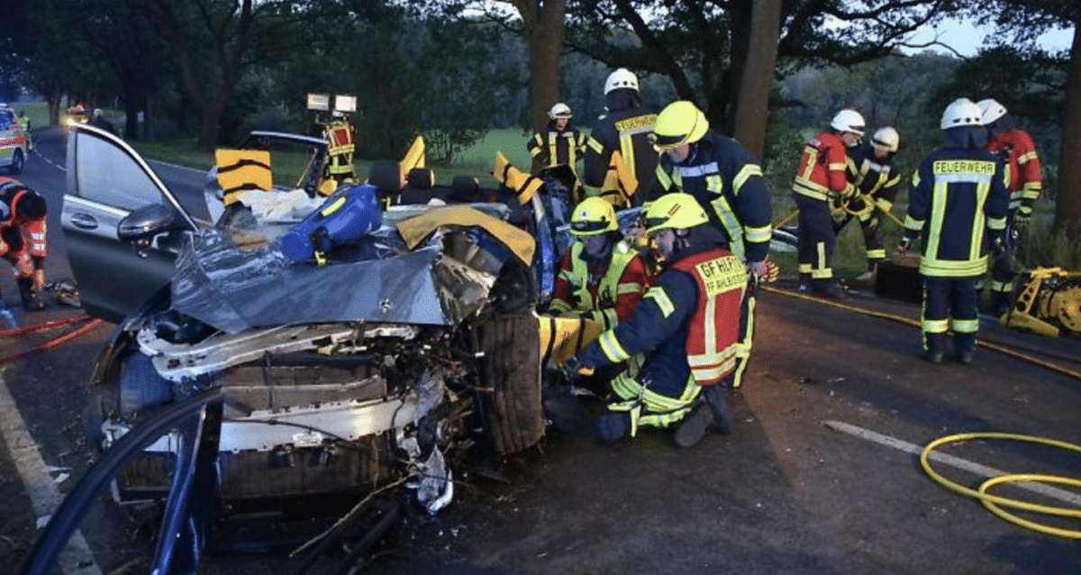 Polizei Stade Unfall