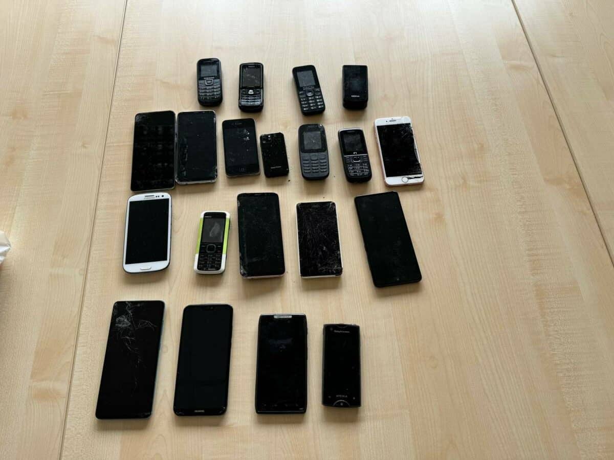 sichergestellte Mobiltelefone
