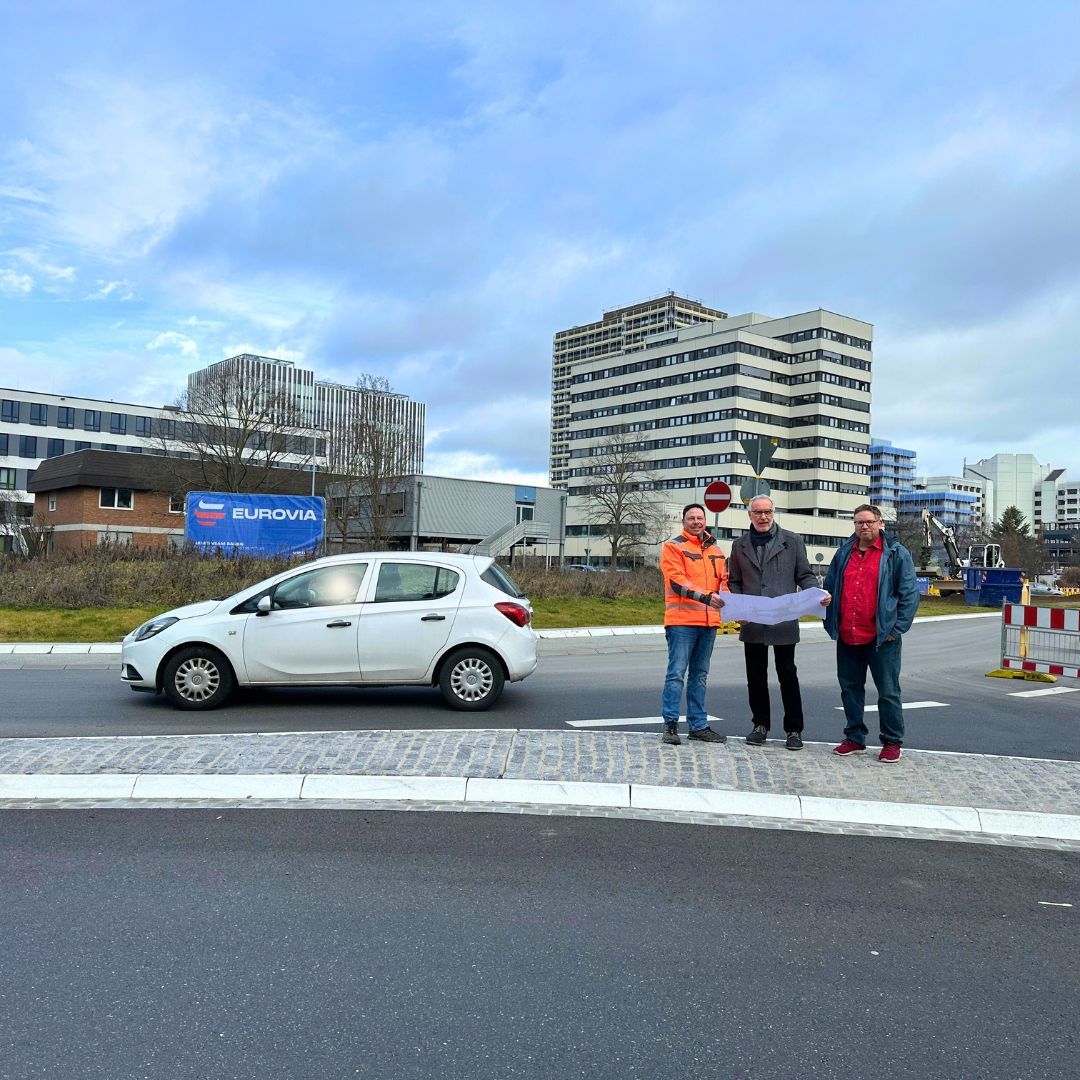 Kreisverkehr an der Kurt-Schumacher-Brücke