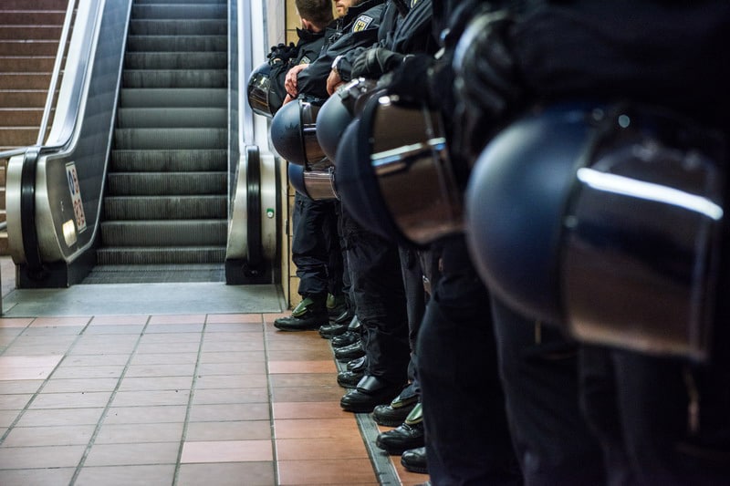 Massenschlägerei nach Fußballspiel