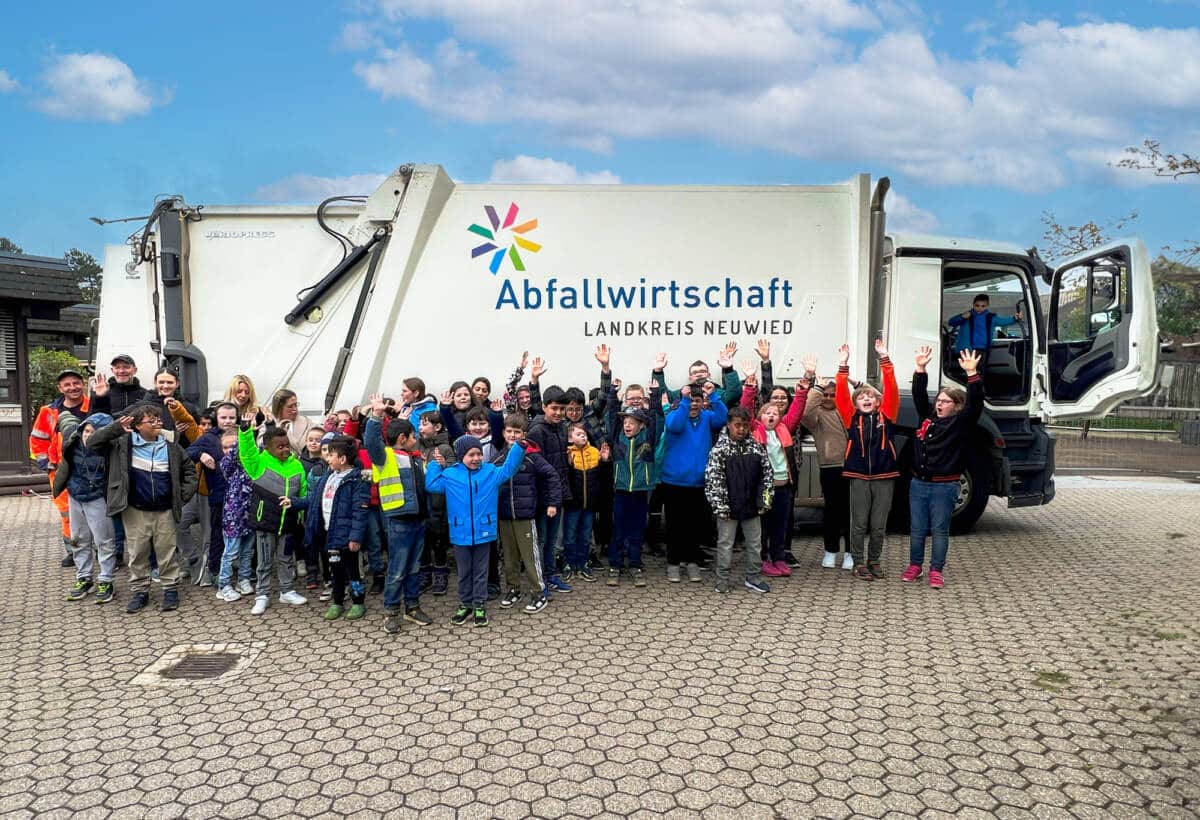 Müllabfuhr zu Besuch an der Carl-Orff-Schule