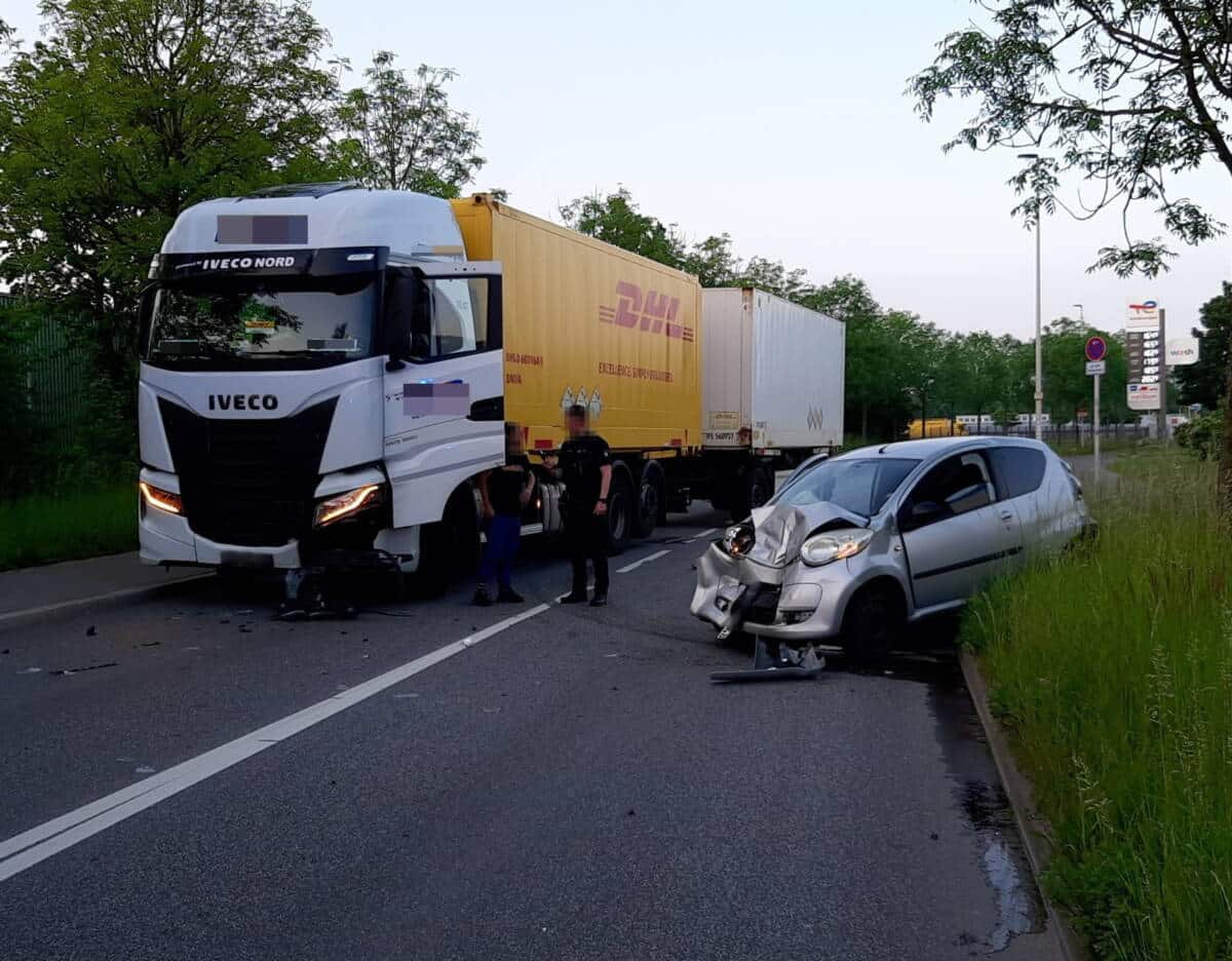 Schwerverletzter nach Verkehrsunfall