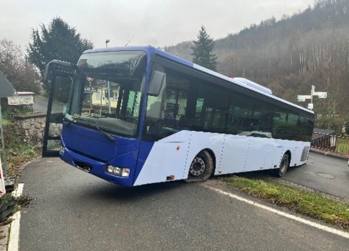 Bus festgefahren