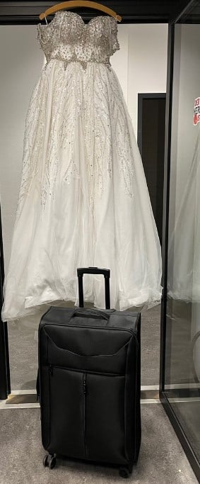 Bonn Koffer Brautkleid