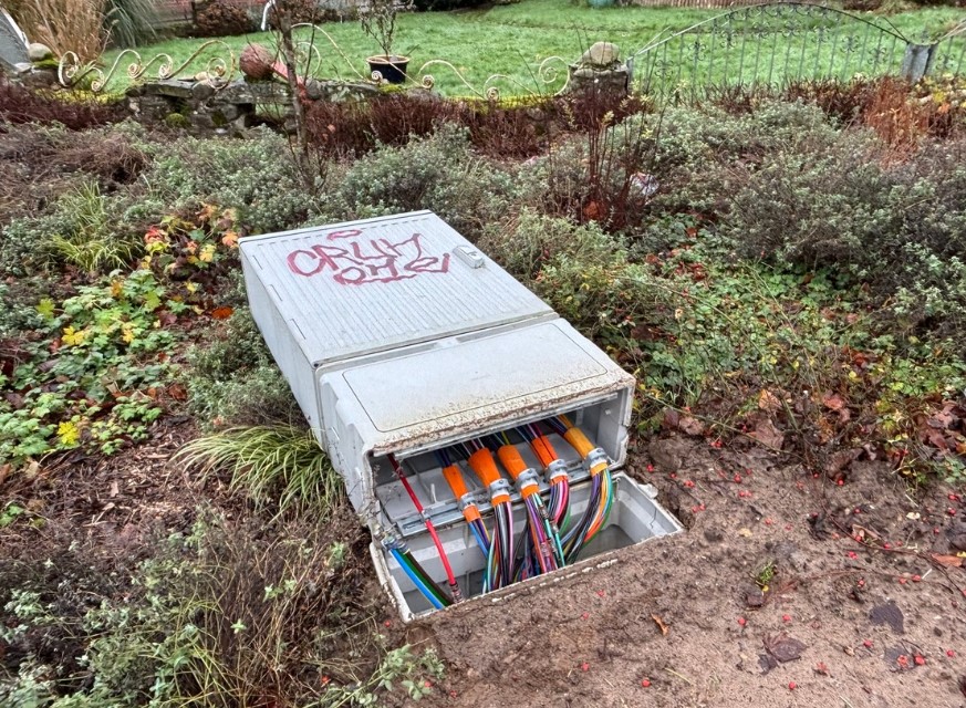 Osnabrück  Verteilerkasten zerstört