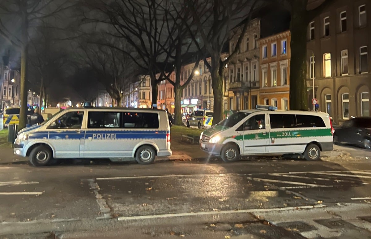 Polizei und Hauptzollamt Krefeld