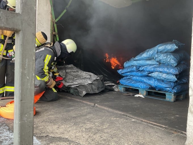 Bochum Brand Lagerhalle