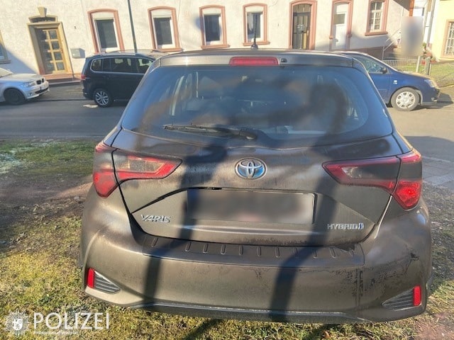Fahrzeug beschmiert