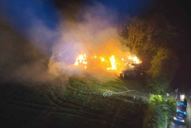 Feuer Strohballen