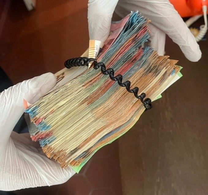 Düsseldorf Bargeld Drogendealer