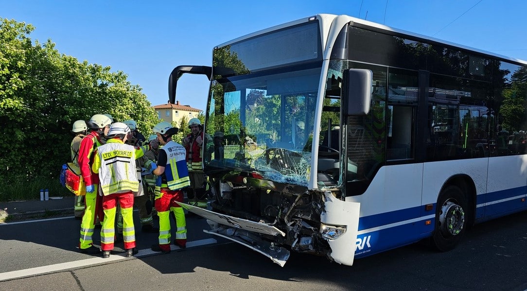 Burscheid Unfall mit Bus