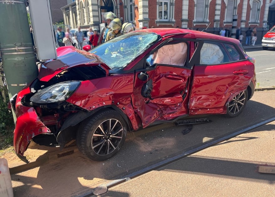 Duisburg Unfall Straßenbahn