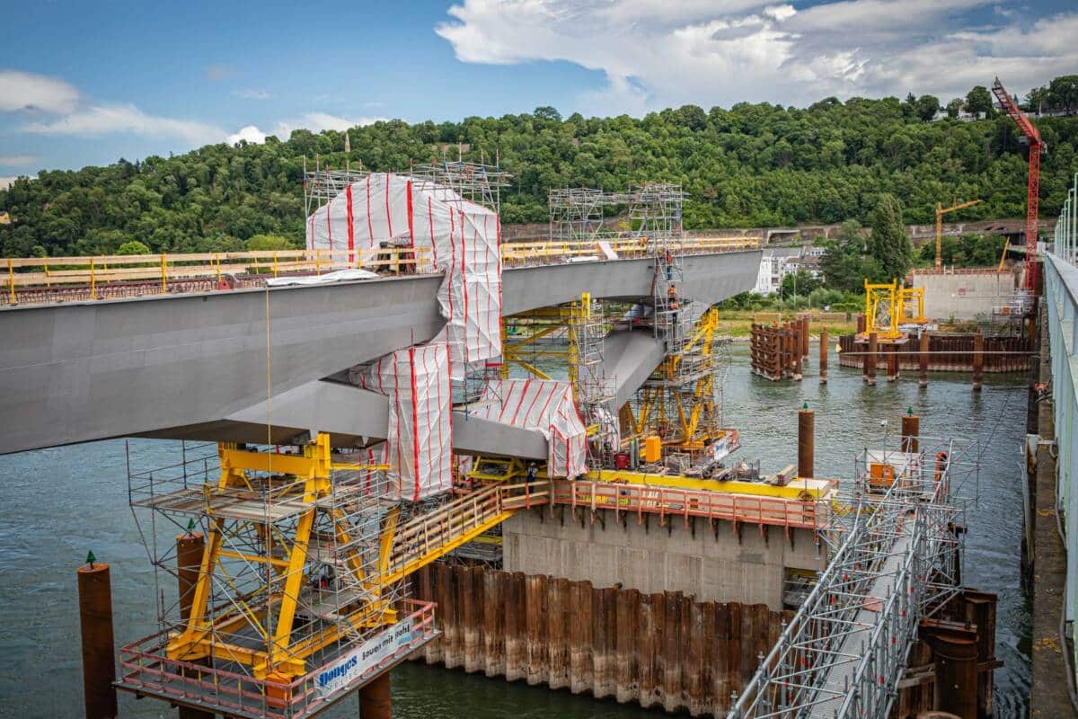 Pfaffendorfer Brücke