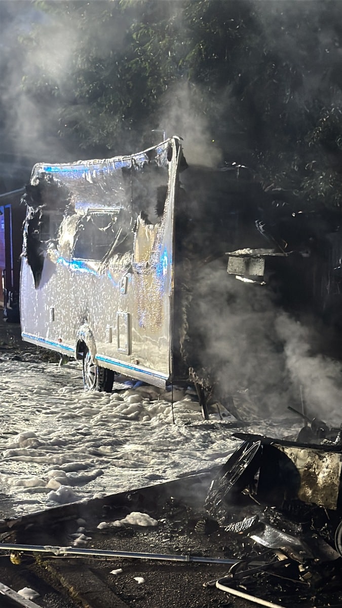 Einsal  Brandstiftung auf Wohnwagen-Stellplatz