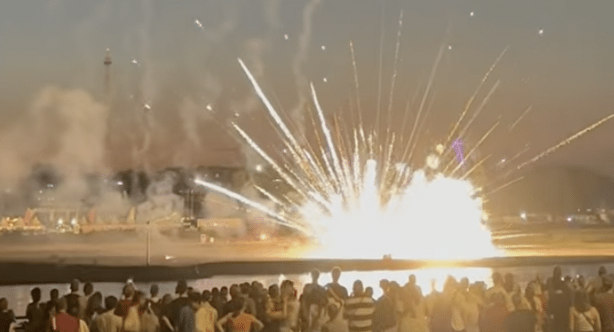 Düsseldorf Feuerwerk explosion