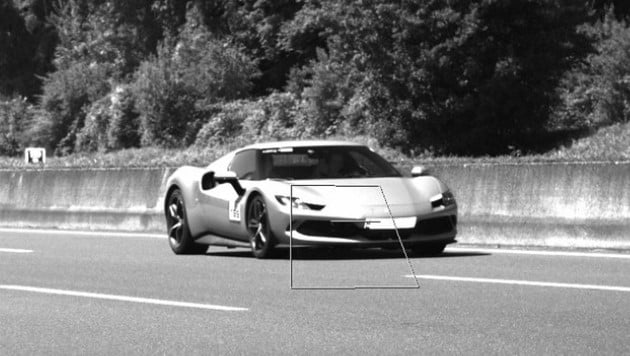 Ferrari auf A1 gestoppt