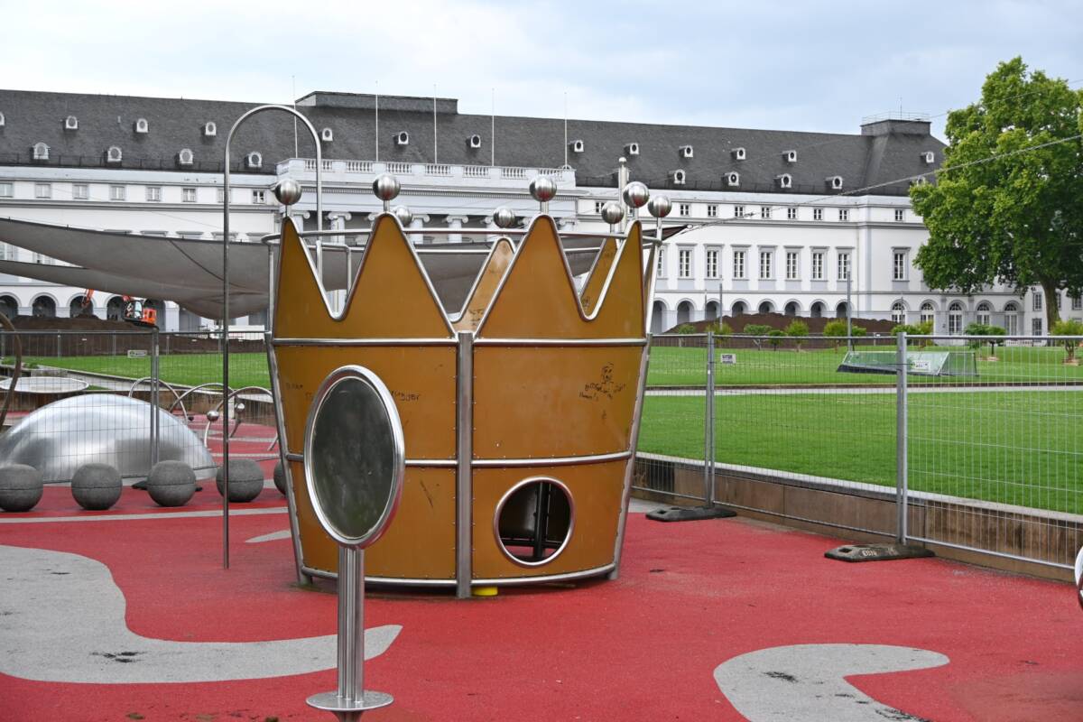 Spielplatz vor dem Koblenzer Schloss