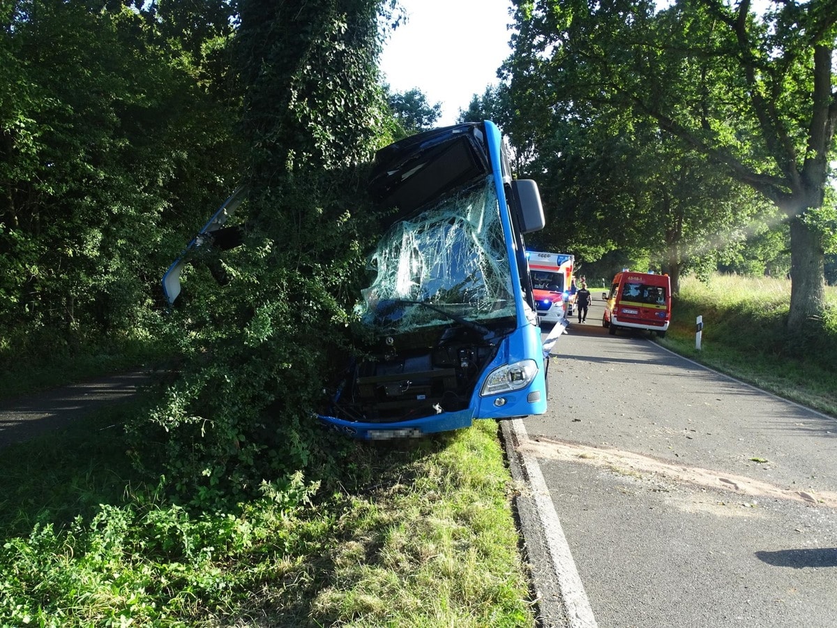 Linienbus Unfall