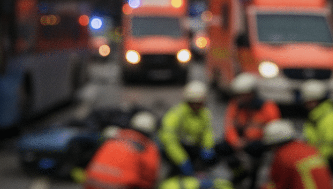 Bus-Unfall Hamburg, Hamburg Unfall, Rettungseinsatz Hamburg, Feuerwehr Hamburg, Polizei Hamburg, Sperrung Hamburg