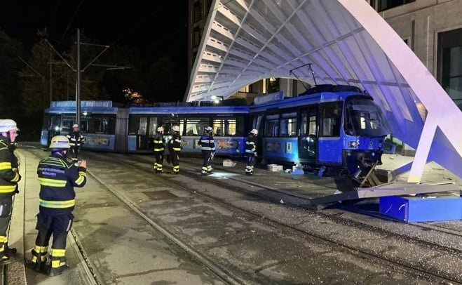 Trambahn entgleist in München