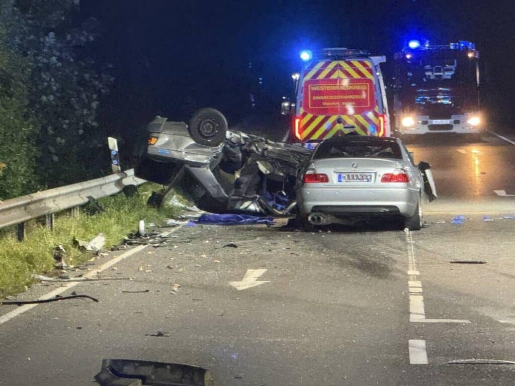Tödlicher Unfall Hilgert 2 Tote