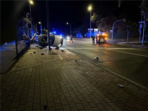 Verkehrsunfall Mündelheimer Straße Duisburg