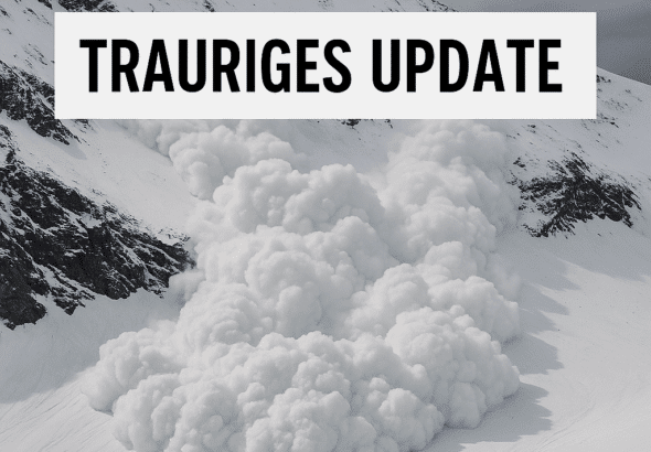 Lawinenabgang bei grauem Himmel