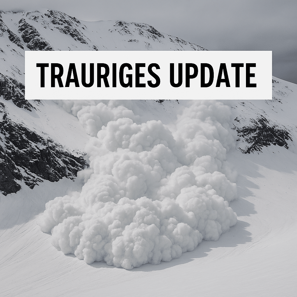 Lawinenabgang bei grauem Himmel