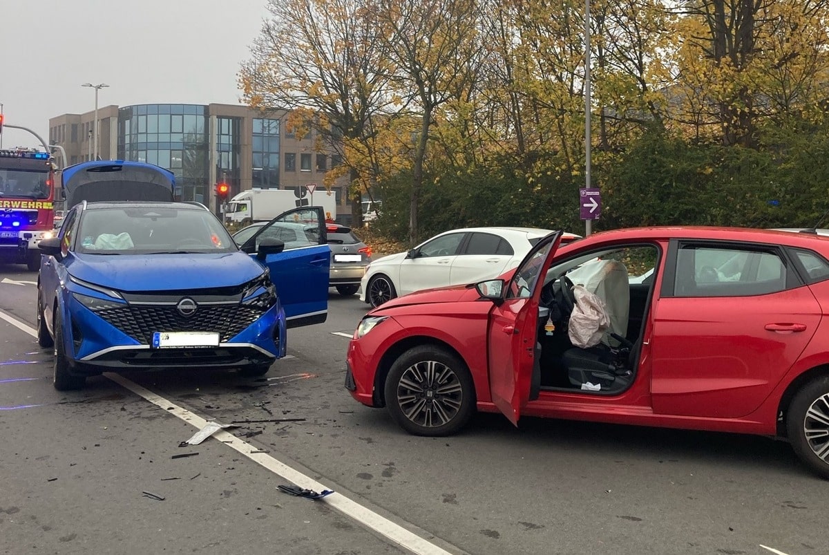 Schwerer Verkehrsunfall in Monheim
