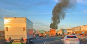 Pkw-Brand auf der BAB 99