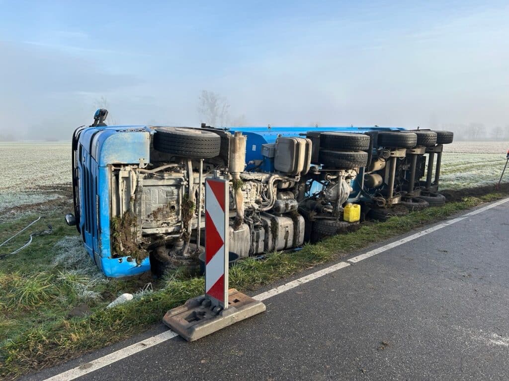 LKW-Unfall bei Neupotz